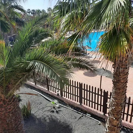 Apartment With Pool Appartement