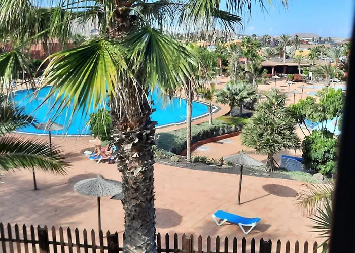 Apartment With Pool Lägenhet *